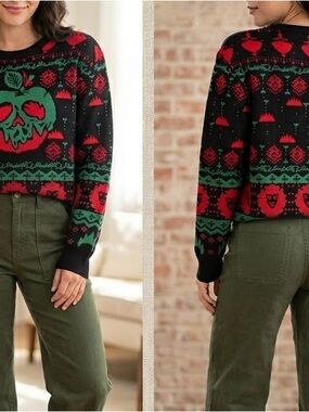 Women’s Poison apple knit sweater by tres chic size S